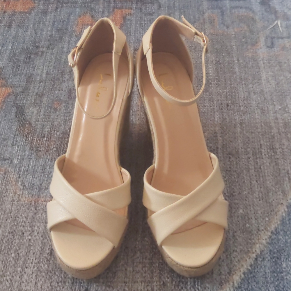 Lulu's Donnie Bone Pebbled Espadrille Wedges